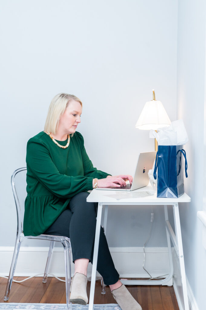 Brand Photos for Aestheticians Skin Clique Cosmetics Madalyn Yates Creative Brand Photography for Service Providers